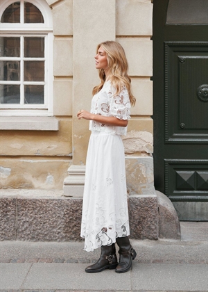 Yara long Emb skirt White Neo Noir 